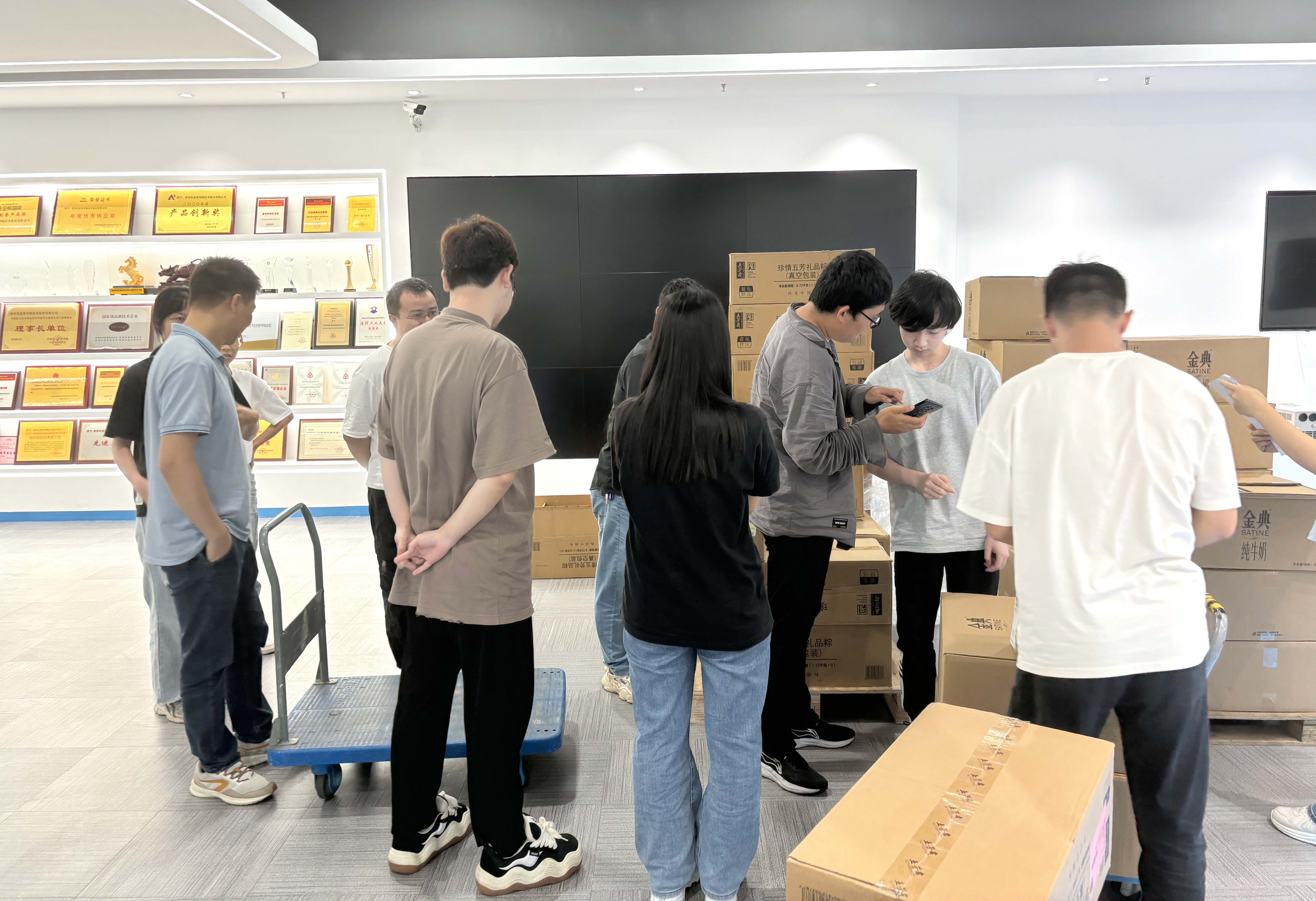 粽香迎端午 关怀暖人心｜太阳成tyc7111cc为全体家人们发放端午节福利啦！